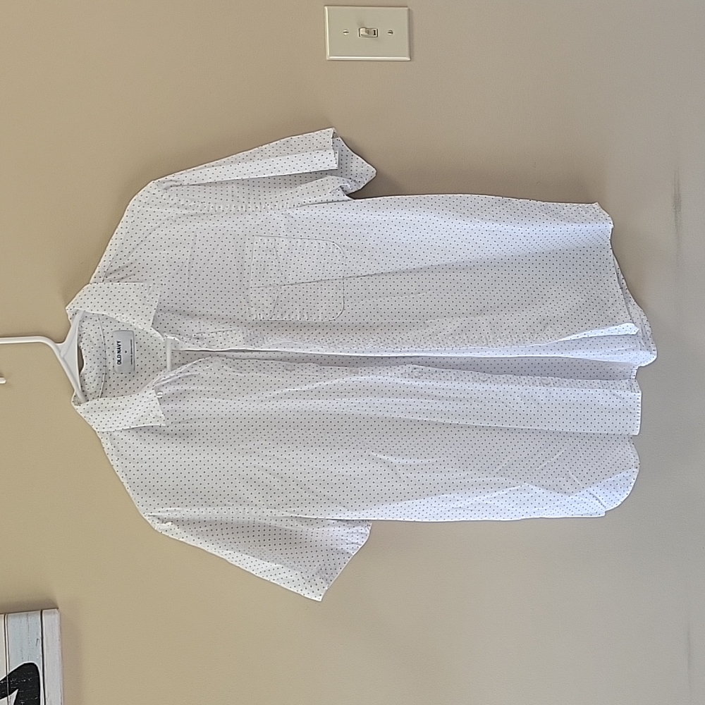 Old navy white button down medium